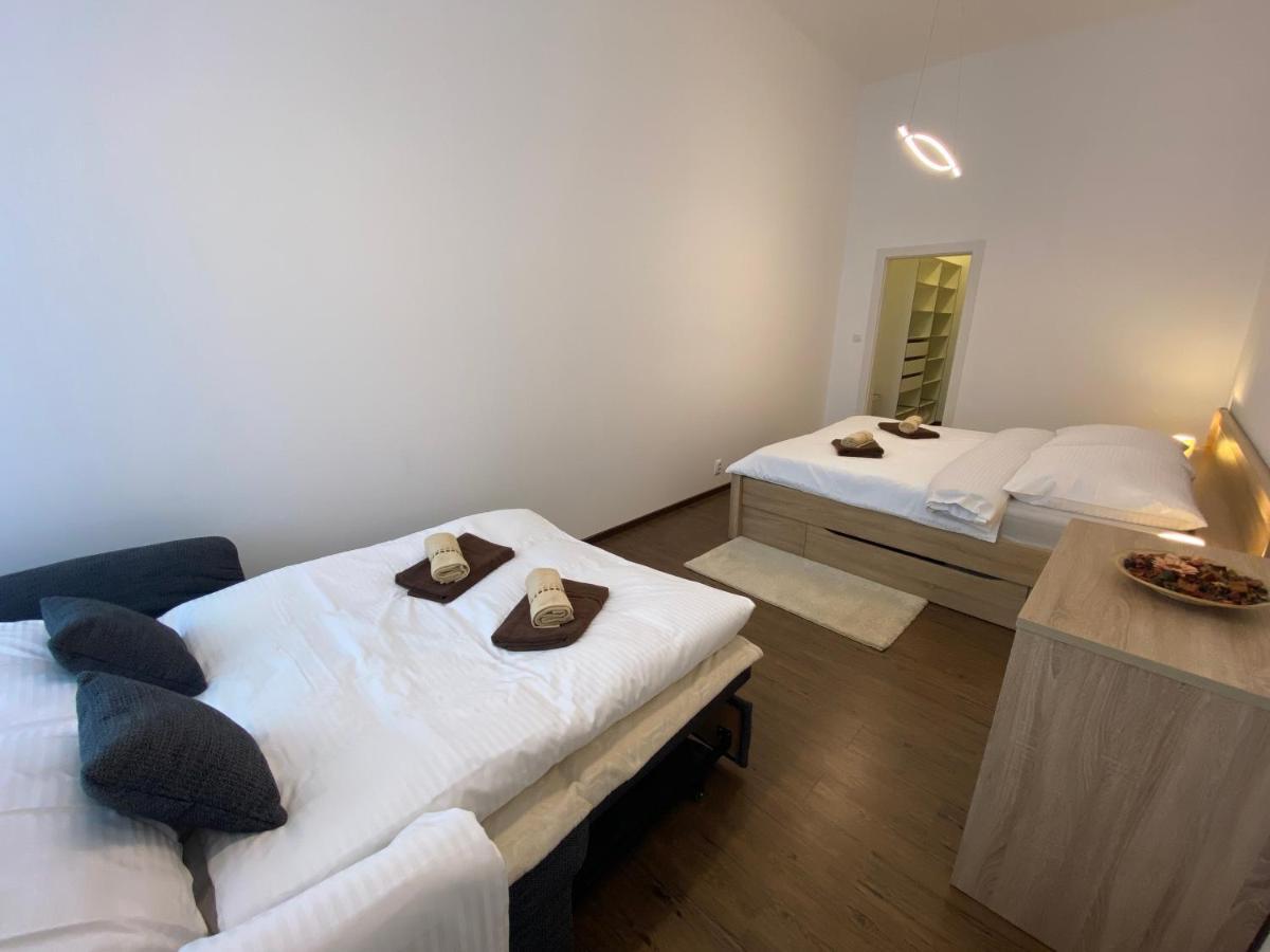 Classy Times - City Centre - Private Parking - Sunny Apartment Poprad Exterior photo